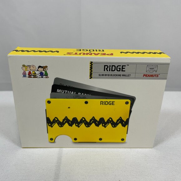 Ridge Slim RFID Blocking Wallet Peanuts Edition Charlie Brown Shirt Pattern - Picture 1 of 5